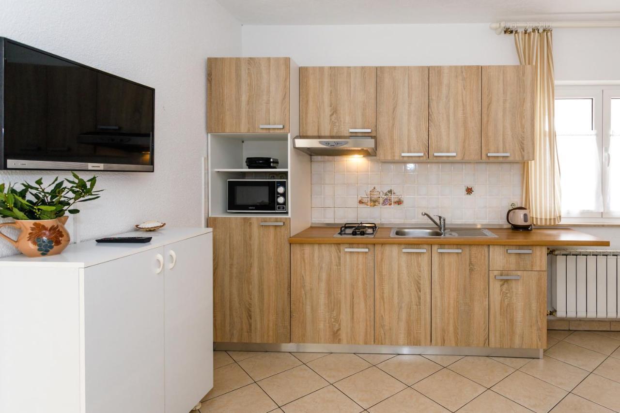 Lovely Sea View House In Malinska Island Krk 외부 사진