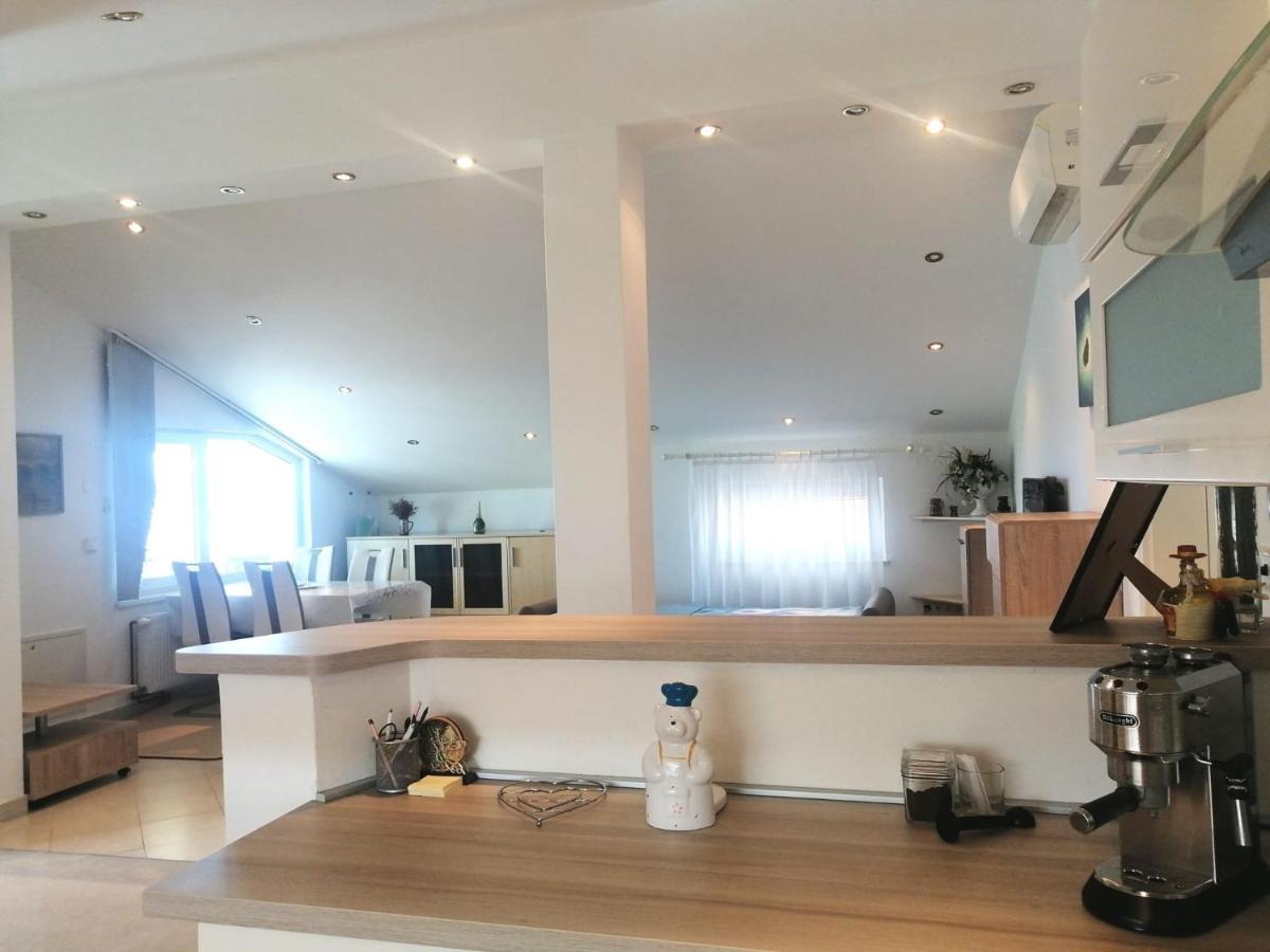 Lovely Sea View House In Malinska Island Krk 외부 사진