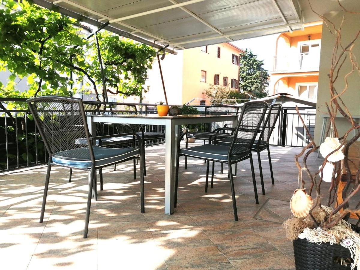 Lovely Sea View House In Malinska Island Krk 외부 사진